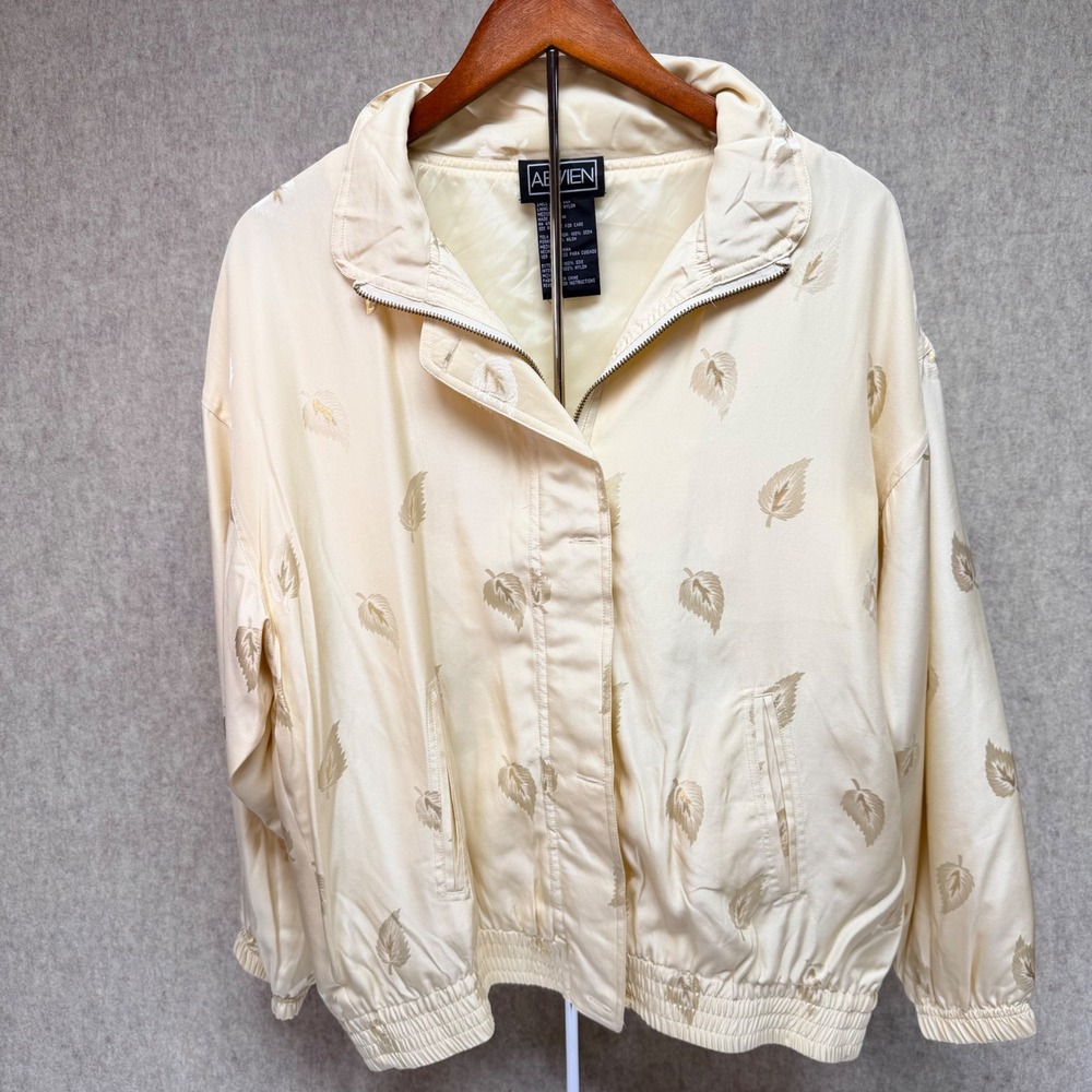 VIntage Abvien Silk Bomber Jacket Womens Medium Cream‎ Gold Leaf 80s EUC